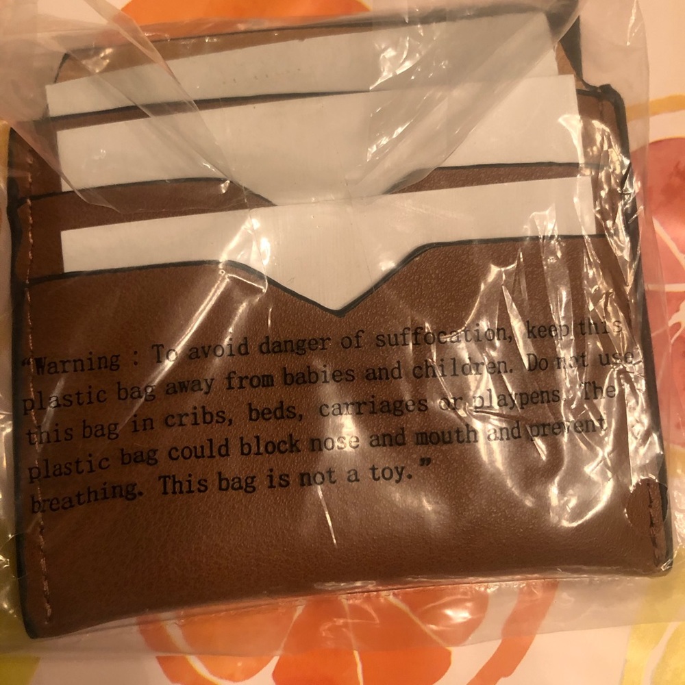 Steve Madden card case in tan NWT details above - Picture 3 of 5